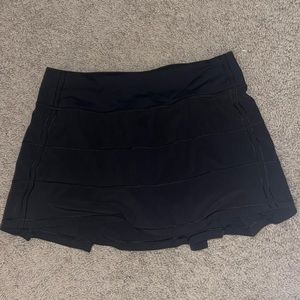 Black lululemon pace revival skirt
